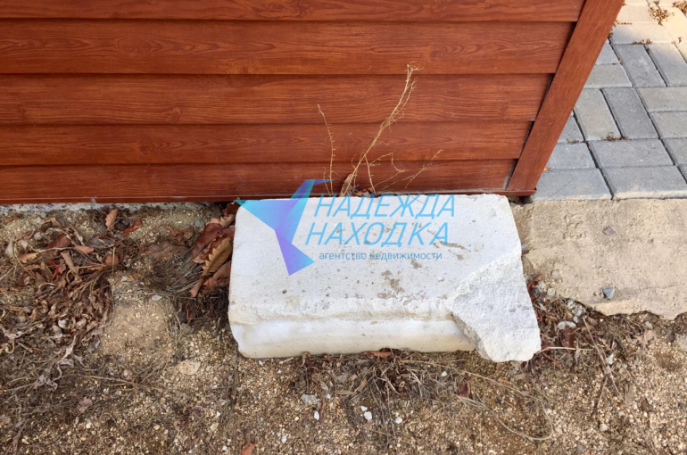 Продается Домик в Бухте Окуневая. База отдыха Век