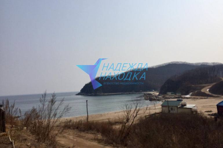 Продается Домик в Бухте Окуневая. База отдыха Век