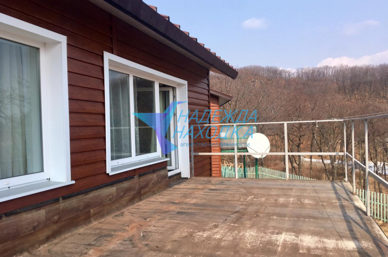 Продается Домик в Бухте Окуневая. База отдыха Век