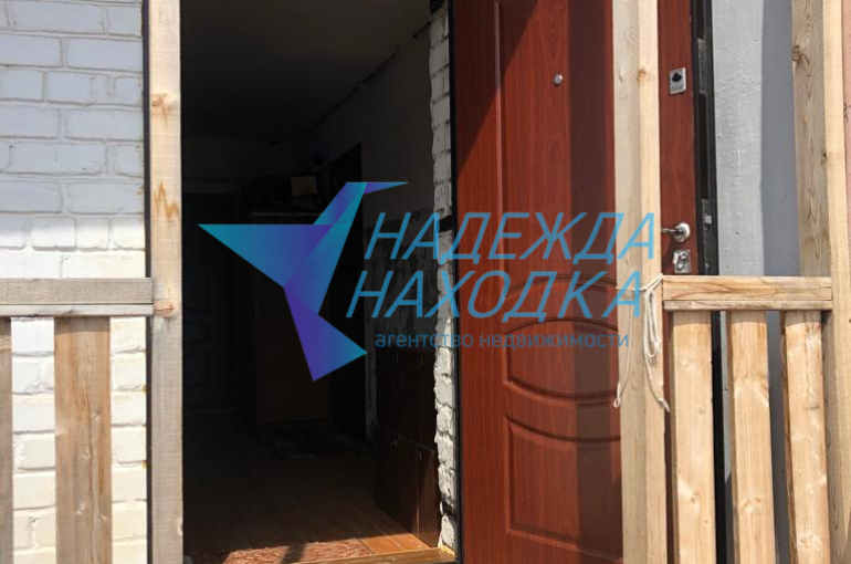 Продается 1/2 жилого дома. п. Козьмино.