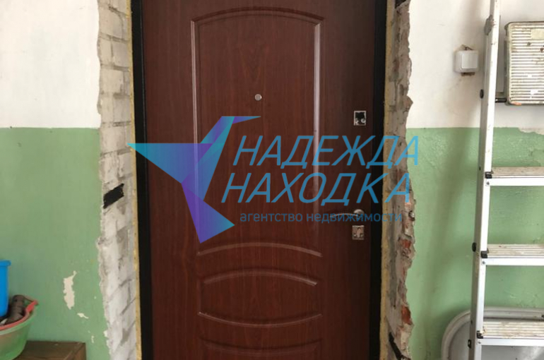 Продается 1/2 жилого дома. п. Козьмино.