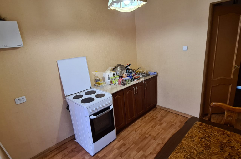 Сдается трехкомнатная квартира на Дзержинского в Находке