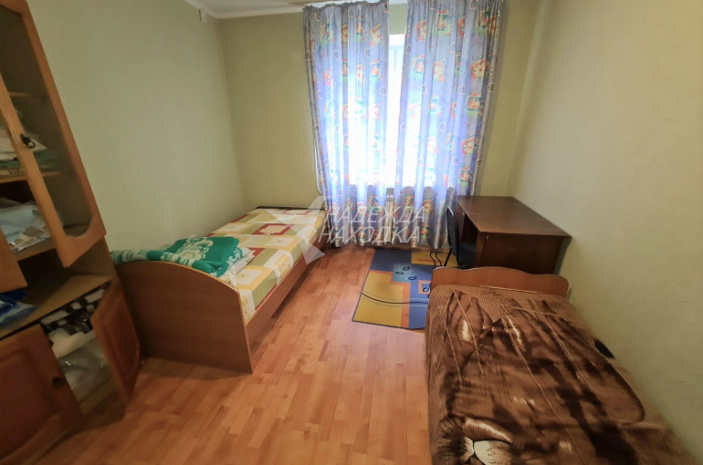 Сдается трехкомнатная квартира на Дзержинского в Находке