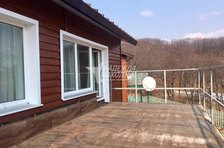 Сдается Домик в Бухте Окуневая. База отдыха Век