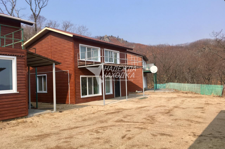 Сдается Домик в Бухте Окуневая. База отдыха Век