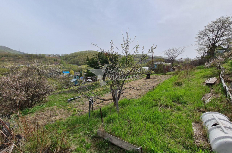 Продажа трехэтажный дом ул. Садовая 72