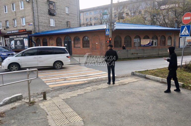 Сдается в Аренду помещение. Первая линия