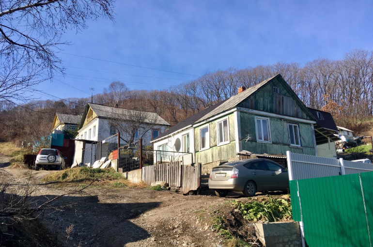 Продается часть жилого дома. Район Ленинской.