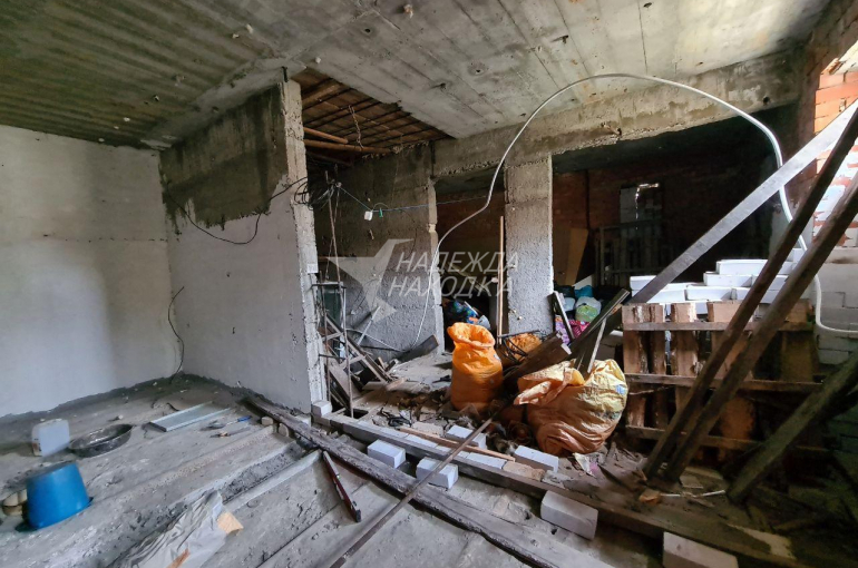 Продажа недостроенный дом ул. Сосновая д.36