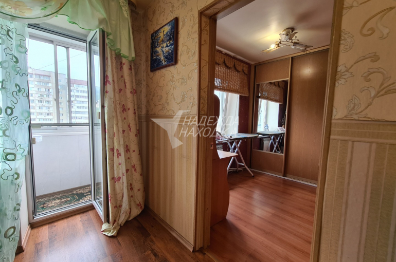 Продажа Четырехкомнатная Квартира с Балконом.
Спортивная 35