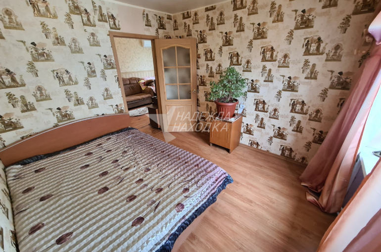 Продажа Четырехкомнатная Квартира с Балконом.
Спортивная 35