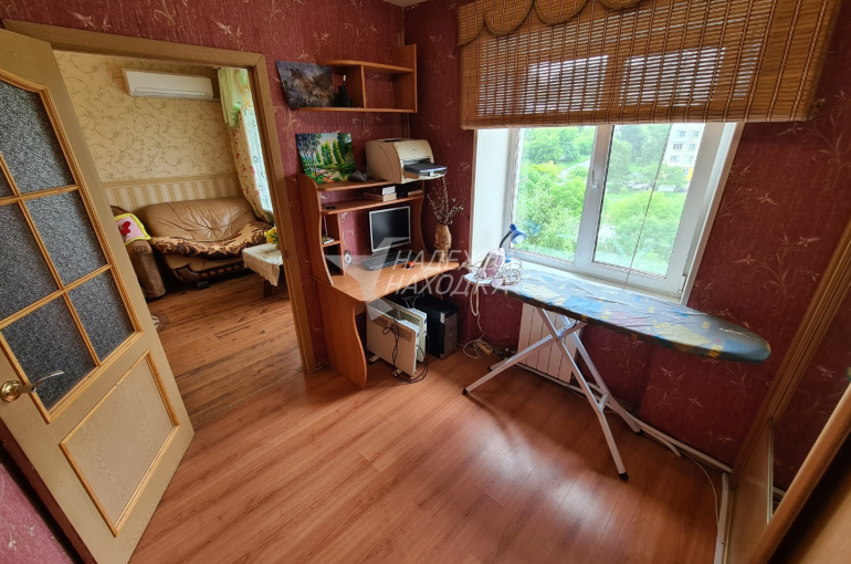 Продажа Четырехкомнатная Квартира с Балконом.
Спортивная 35