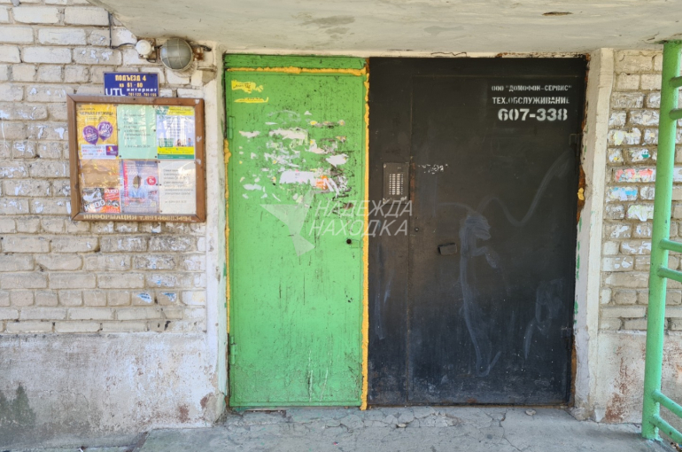 Продажа Четырехкомнатная Квартира с Балконом.
Спортивная 35