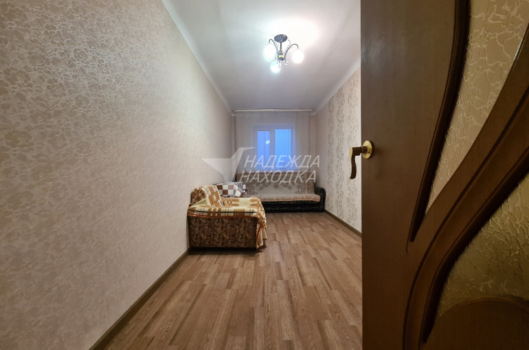 Продажа Трехкомнатная квартира с Балконом. Рыбный порт