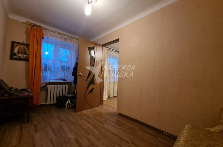 Продажа Трехкомнатная квартира с Балконом. Рыбный порт