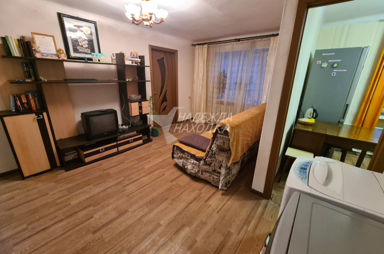 Продажа Трехкомнатная квартира с Балконом. Рыбный порт