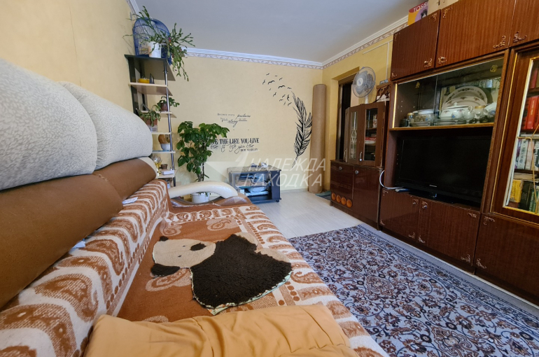 Продажа Двухкомнатная квартира. 3 этаж с Балконом