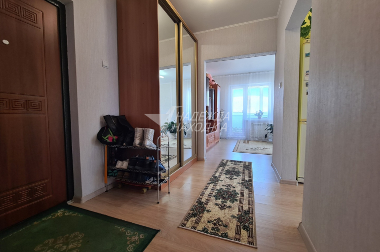 Продажа Двухкомнатная квартира с Двумя Балконами. Врангель.