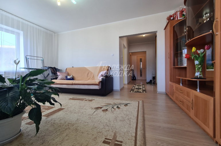 Продажа Двухкомнатная квартира с Двумя Балконами. Врангель.