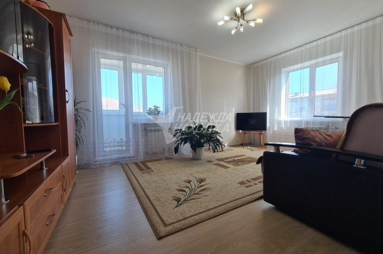 Продажа Двухкомнатная квартира с Двумя Балконами. Врангель.